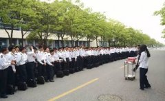 280名男生為唯一女生慶生，不要太幸福