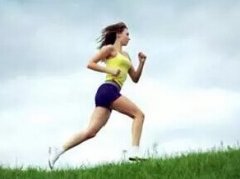 夏日不要盲目的運(yùn)動(dòng)，一定要采取科學(xué)的方式！