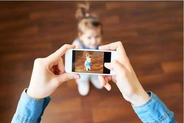 社交網(wǎng)絡(luò)曬娃，你問(wèn)過(guò)娃的意見嗎？